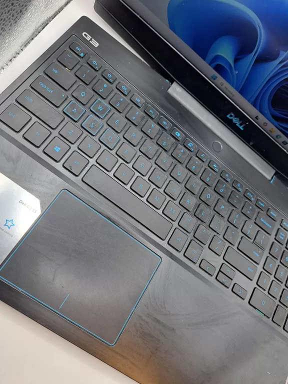 LAPTOP DELL G3 15 WIN 11 HOME 16 GB RAM SSD INTEL CORE I5 +ŁAD