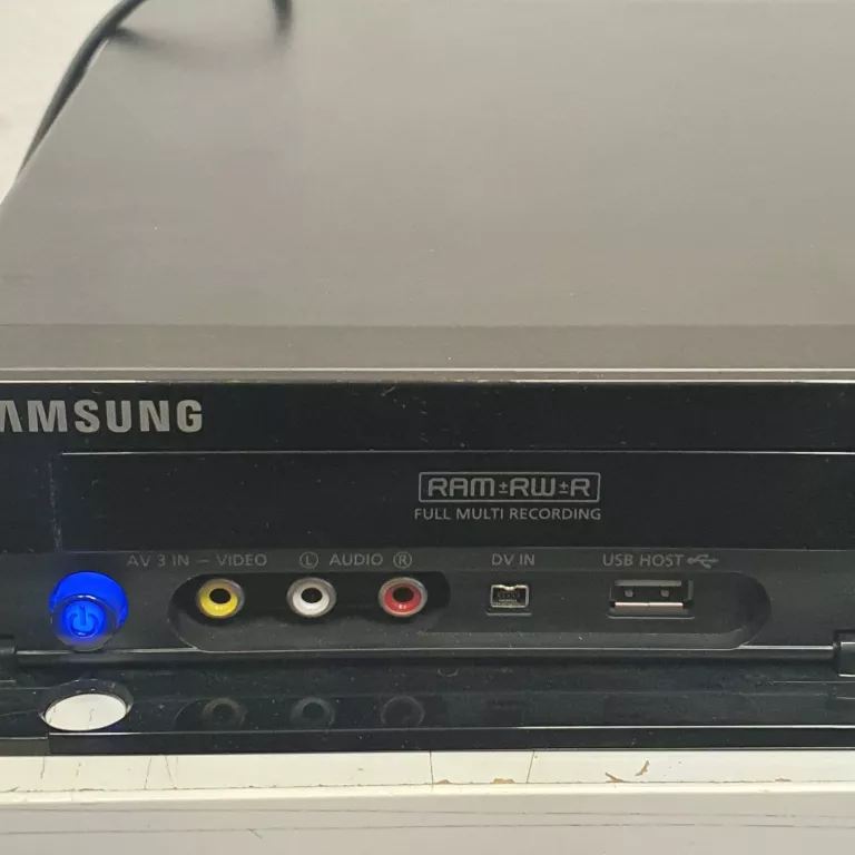 NAGRYWARKA Z DYSKIEM SAMSUNG DVD-HR773 HDMI / PILOT