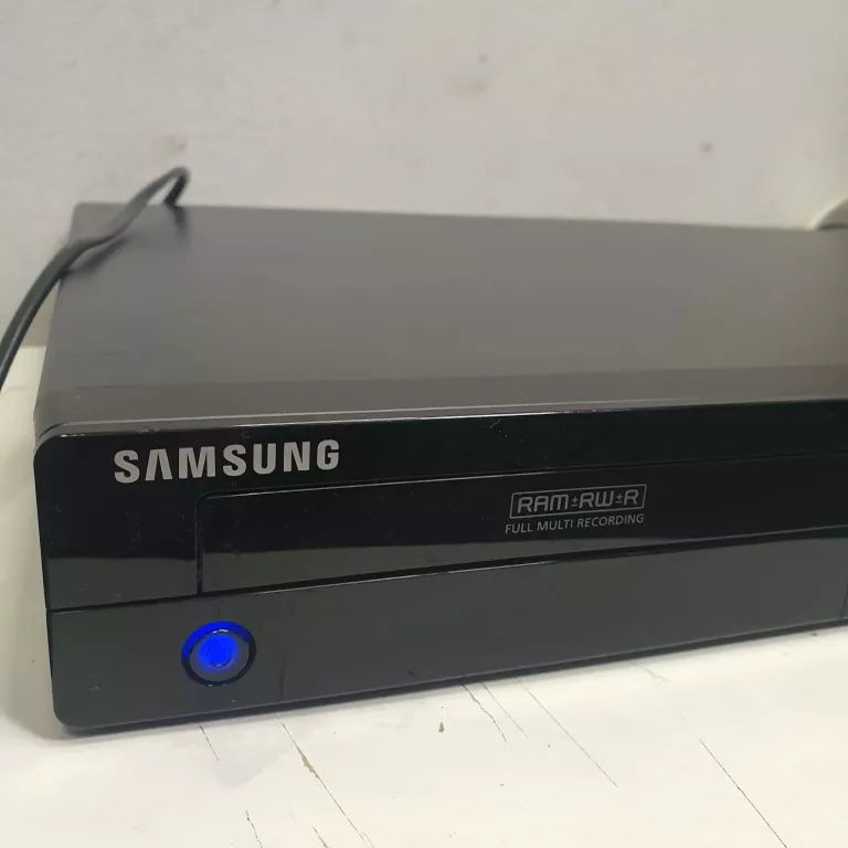 NAGRYWARKA Z DYSKIEM SAMSUNG DVD-HR773 HDMI / PILOT