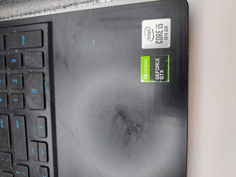 LAPTOP DELL G3 15 WIN 11 HOME 16 GB RAM SSD INTEL CORE I5 +ŁAD
