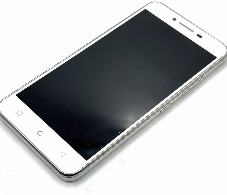 SMARTFON LENOVO K5 PLUS 2 GB / 16 GB 4G