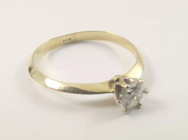 PIEKNY ZŁOTY PIERŚCIONEK 1,34G / 585 DIAMENT