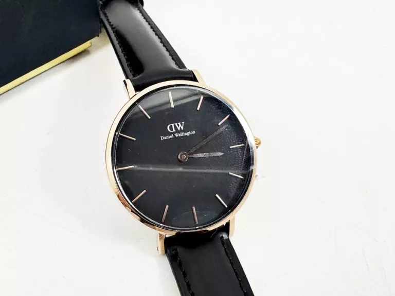 ZEGAREK DAMSKI DANIEL WELLINGTON DW00100168 CLASSIC PETITE SHEFFIELD 32MM