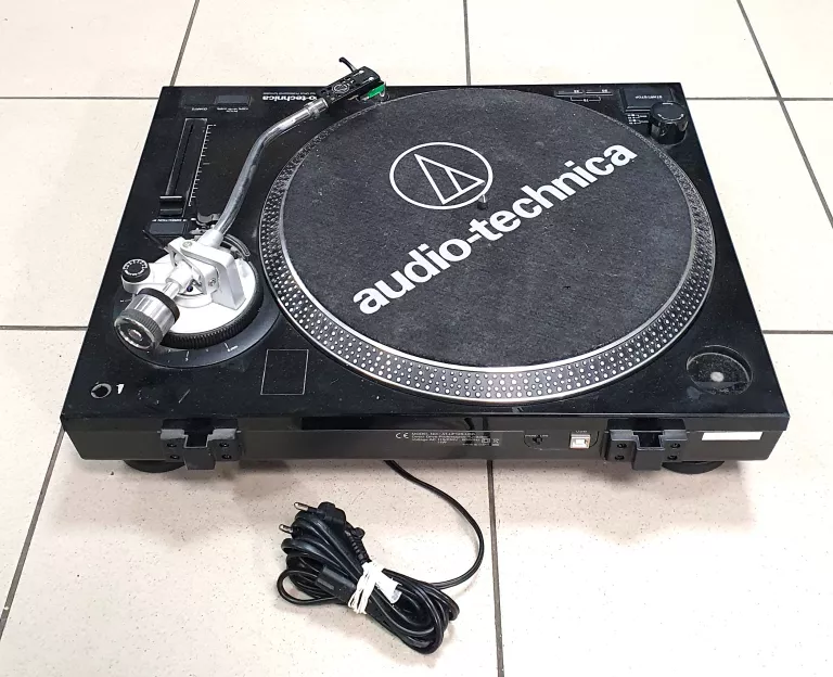 GRAMOFON AUDIO-TECHNICA AT-LP120X-USB / BRAK POKRYWY