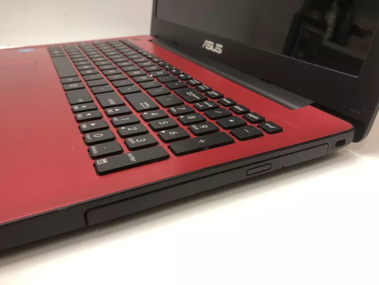 LAPTOP ASUS D553S 4GB RAM CELERON N3050