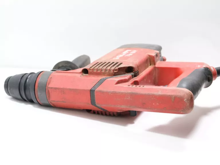 MŁOTOWIERTARKA HILTI TE 18-M SDS PLUS 720 W