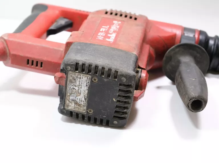 MŁOTOWIERTARKA HILTI TE 18-M SDS PLUS 720 W