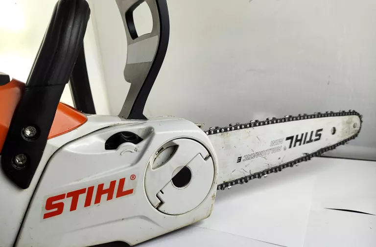 PILARKA AKUMULATOROWA STIHL MSA 140 C + AKU, ŁADOWARKA