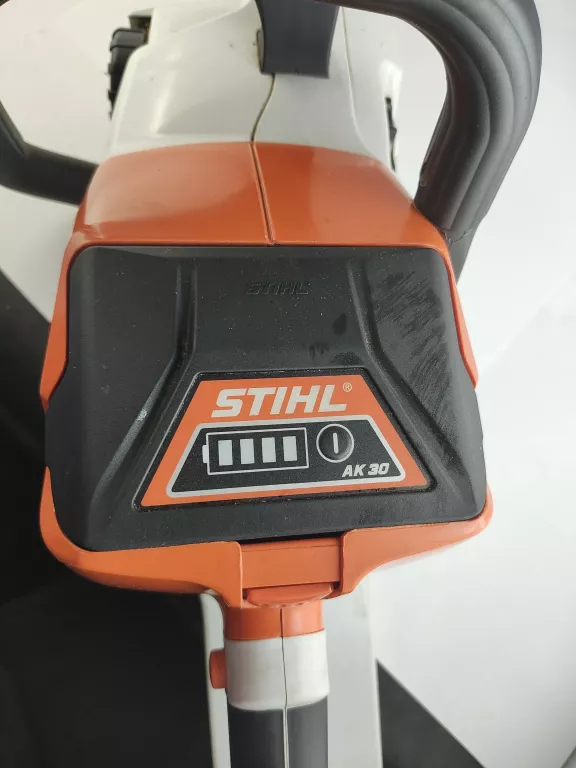 PILARKA AKUMULATOROWA STIHL MSA 140 C + AKU, ŁADOWARKA