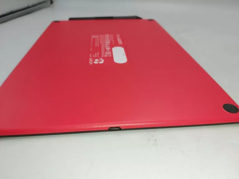 TABLET GRAFICZNY WACOM ONE S + RYSIK