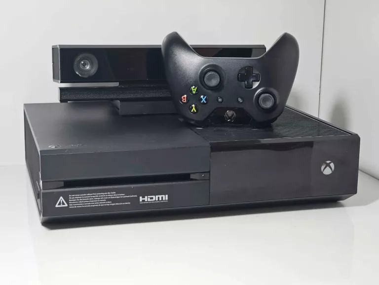 KONSOLA XBOX ONE 1 TB CZARNY + PAD + KINECT SENSOR