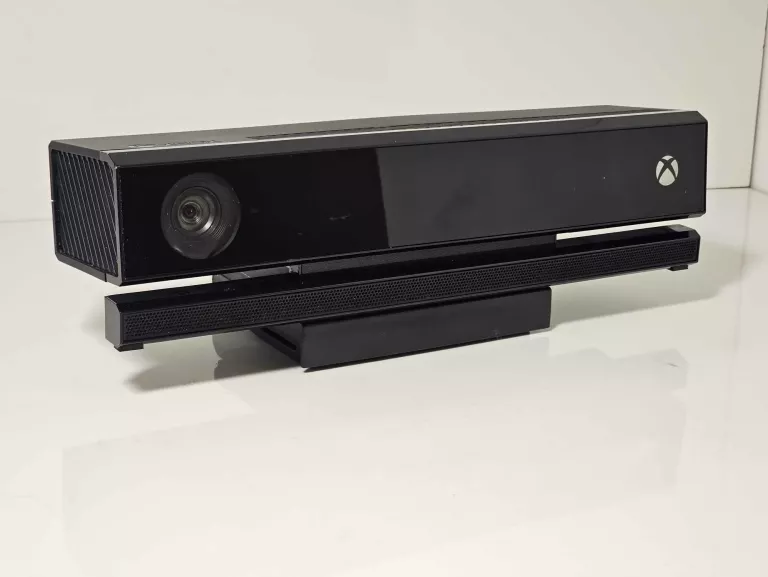 KONSOLA XBOX ONE 1 TB CZARNY + PAD + KINECT SENSOR