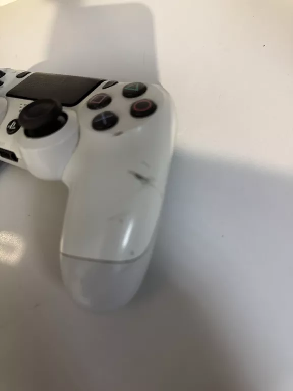 KONSOLA PS4 PRO 1TB (MODEL: CUH 7216B) /JEDEN PAD / K. ZAS. K. HDMI