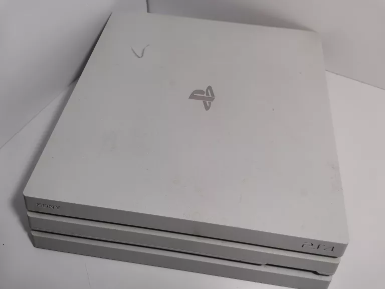 KONSOLA SONY PLAYSTATION 4 PRO