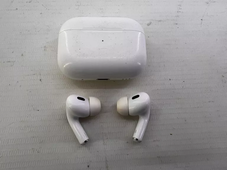 apple-sluchawki-airpods-pro-2-generacji-stan-11323-2