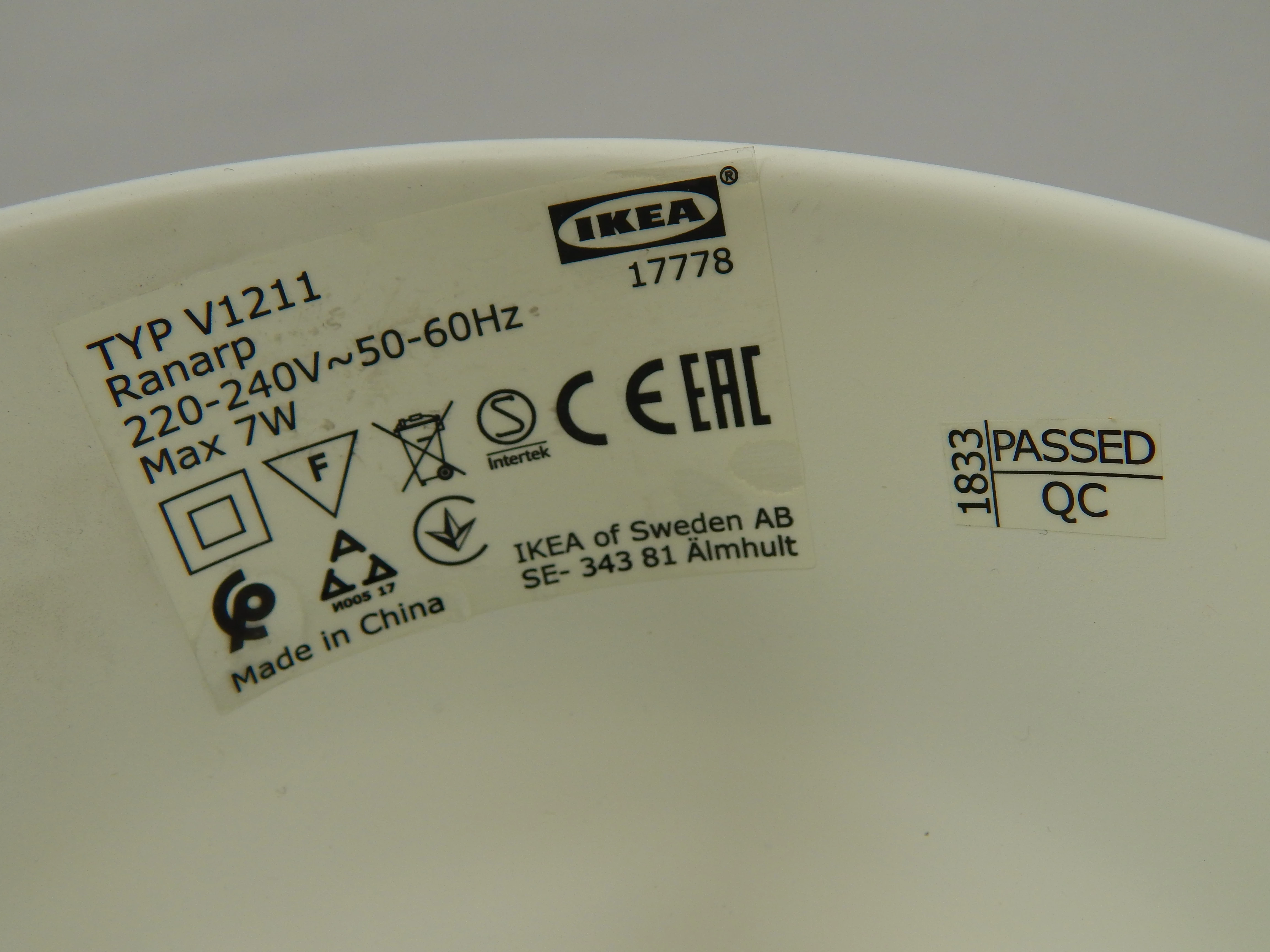 ikea-ranarp-reflektor-z-klamra-scienny-czarny-kolor-11484-4096