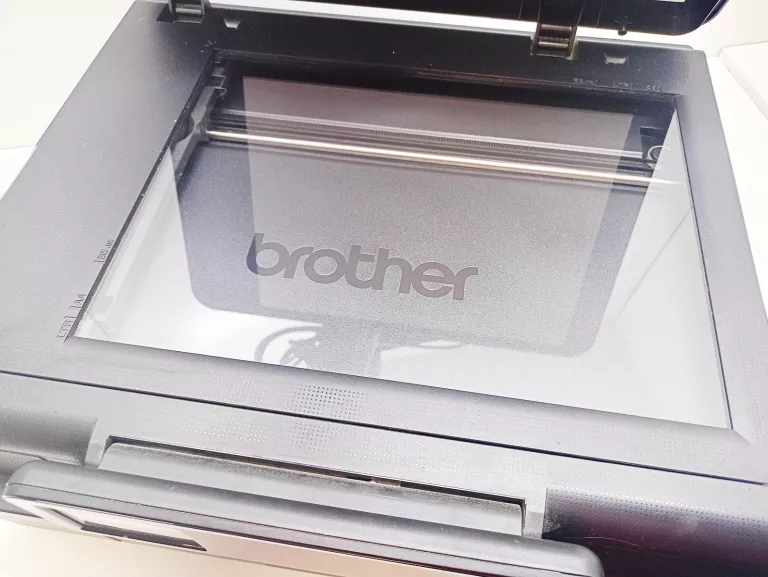 URZĄDZENIE WIELOFUNKCYJNE BROTHER DCP-J552DW