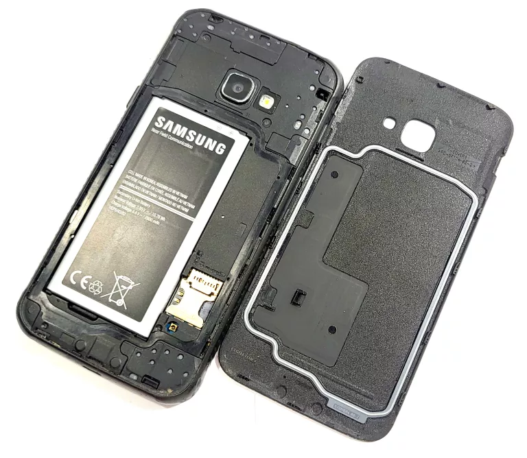 SMARTFON SAMSUNG GALAXY XCOVER 4 2 GB / 4 GB 3G