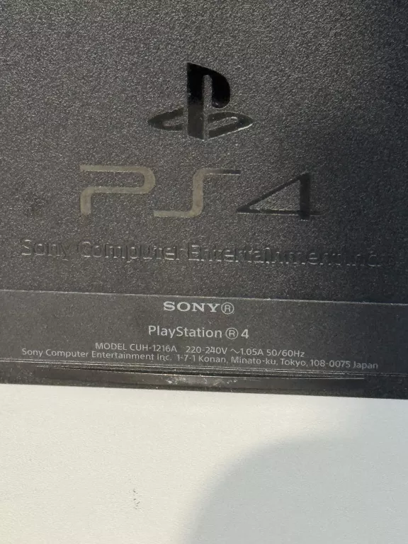 KONSOLA PS4 500GB (MODEL: CUH-1216A) + PAD + KABEL ZASILAJĄCY