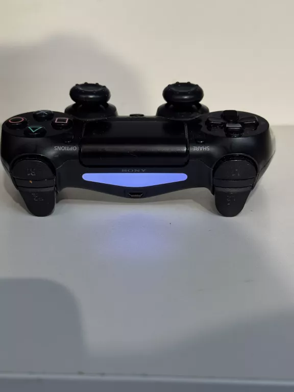 KONSOLA PS4 500GB (MODEL: CUH-1216A) + PAD + KABEL ZASILAJĄCY