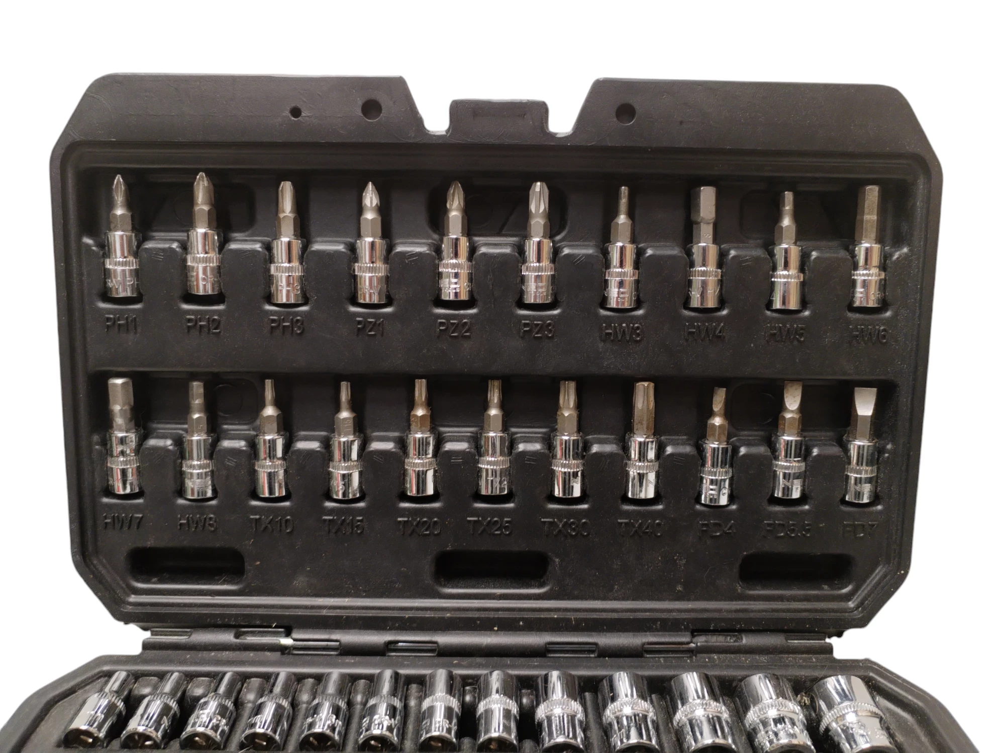 zestaw-kluczy-neo-tools-46-pcs-stan-11323-2