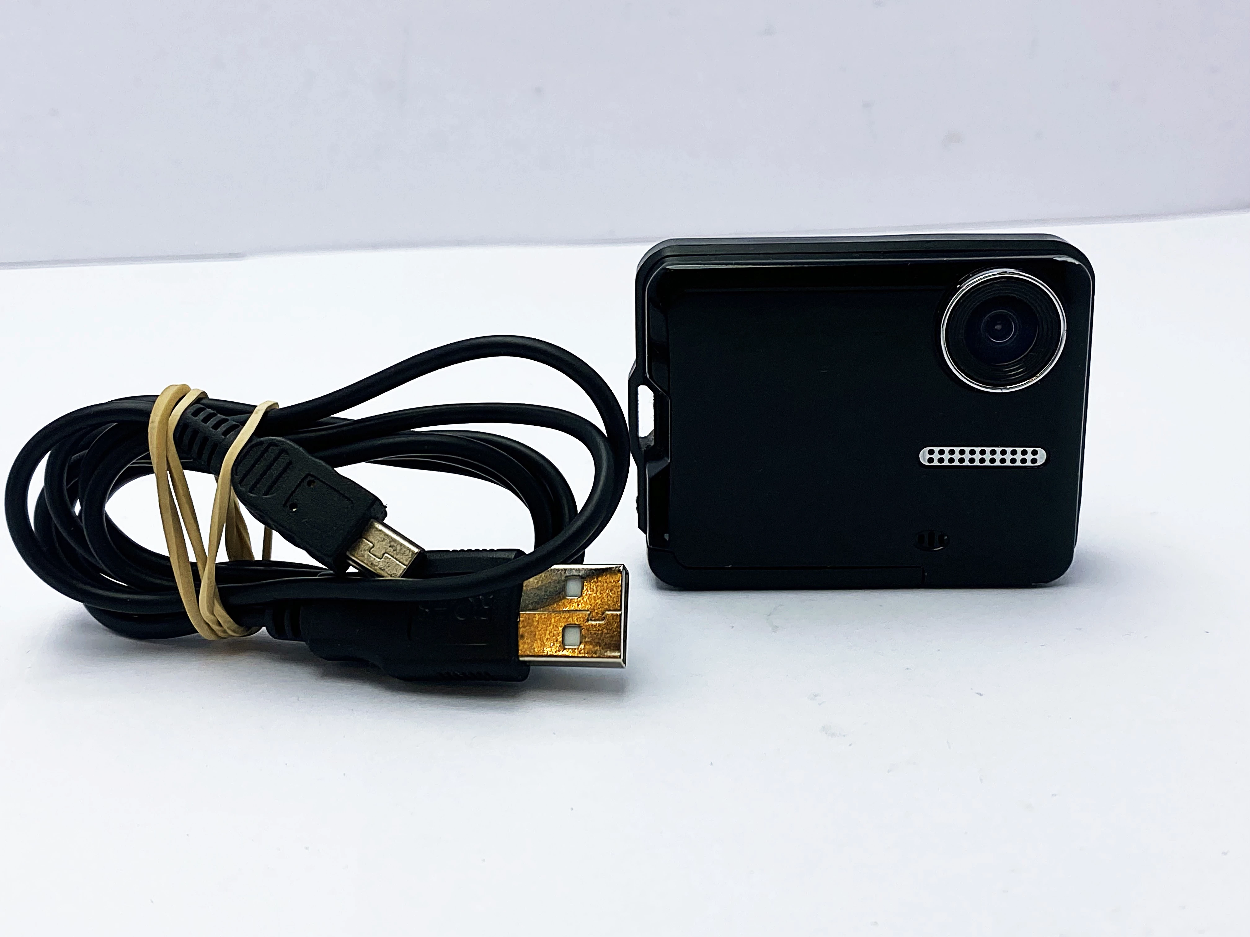 wideorejestrator-prestigio-roadrunner-300i-karta-pamieci-w-zestawie-129781-5