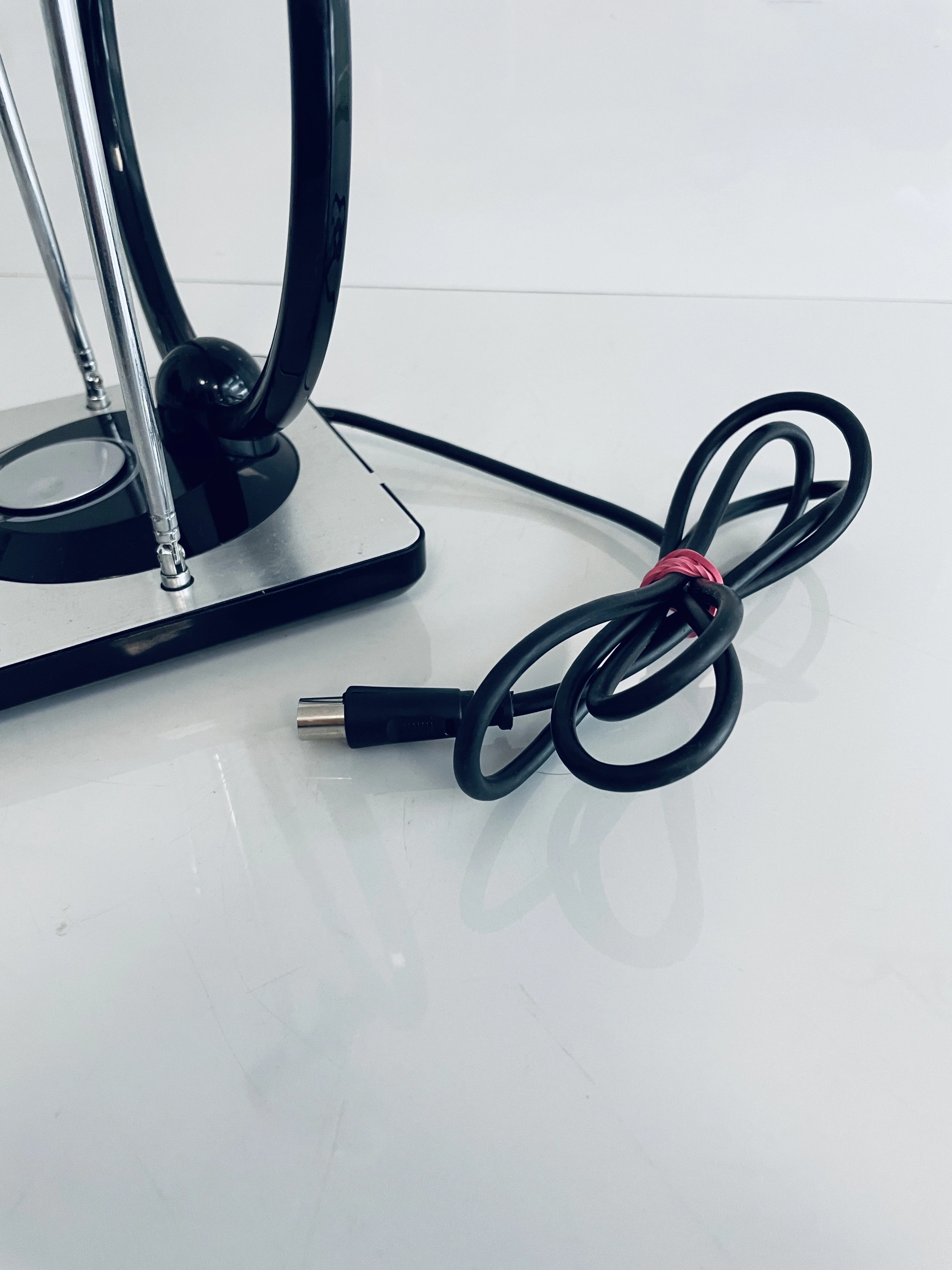 antena-pokojowa-analogowo-cyfrowa-vivanco-tva-302-ean-gtin-4008928299502