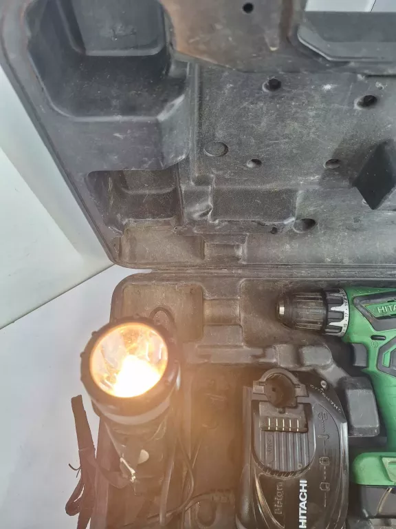 WKRĘTARKA HITACHI DS 10DAL LATARKA AKUMULATOR ,ŁADOWARKA ,WALIZKA