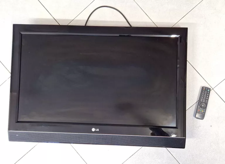 telewizor-lg-37lc51-lcd-37-cali-pilot-opis-emilii-gierczak-35-szczecin-rs