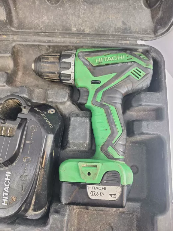 WKRĘTARKA HITACHI DS 10DAL LATARKA AKUMULATOR ,ŁADOWARKA ,WALIZKA