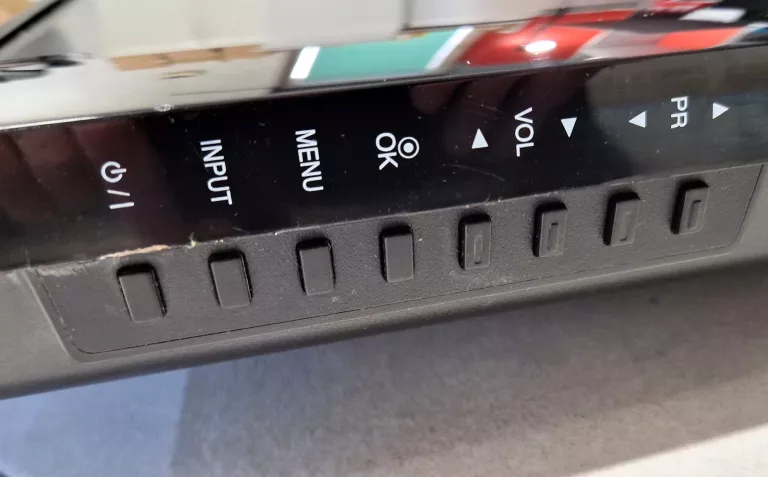 telewizor-lg-37lc51-lcd-37-cali-pilot-opis-stan-11323-2