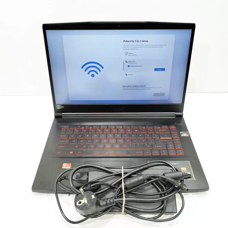 LAPTOP MSI BRAVO 15 15,6 " AMD RYZEN 5 8 GB / 512 GB