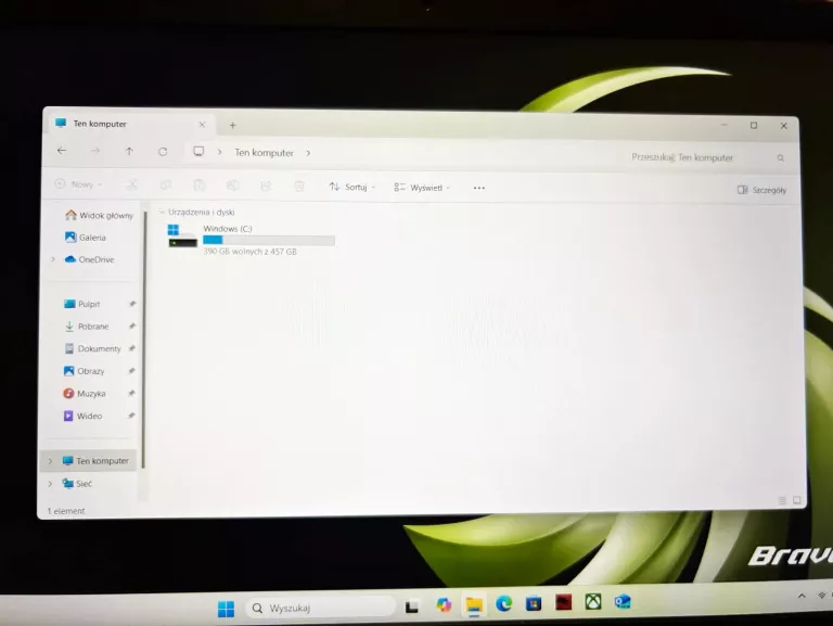 LAPTOP MSI BRAVO 15 15,6 " AMD RYZEN 5 8 GB / 512 GB