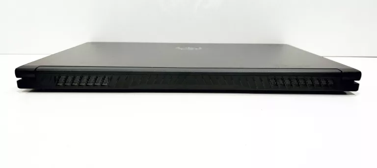 LAPTOP MSI BRAVO 15 15,6 " AMD RYZEN 5 8 GB / 512 GB