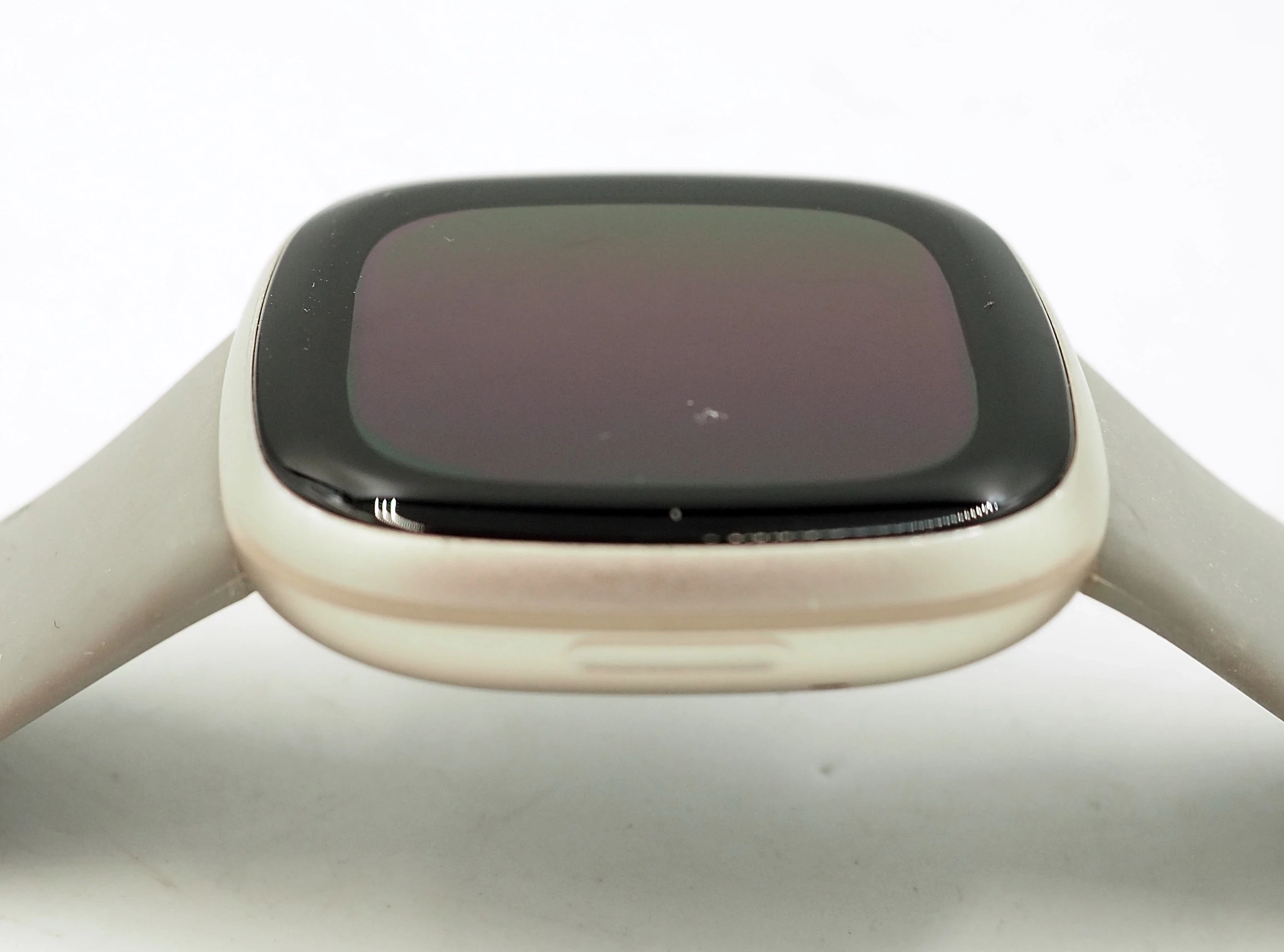 smartwatch-fitbit-google-versa-4-zloty-szary-ladowarka-model-249460-1222944