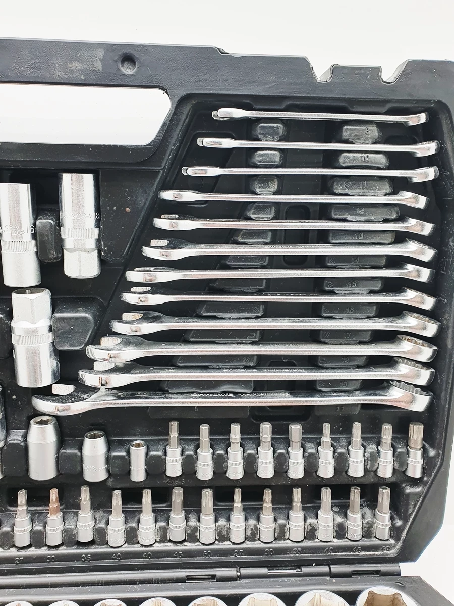 yato-216-el-zestaw-komplet-kluczy-narzedzia-grzechotki-nasadki-yt-38841-kod-producenta-yt-3884