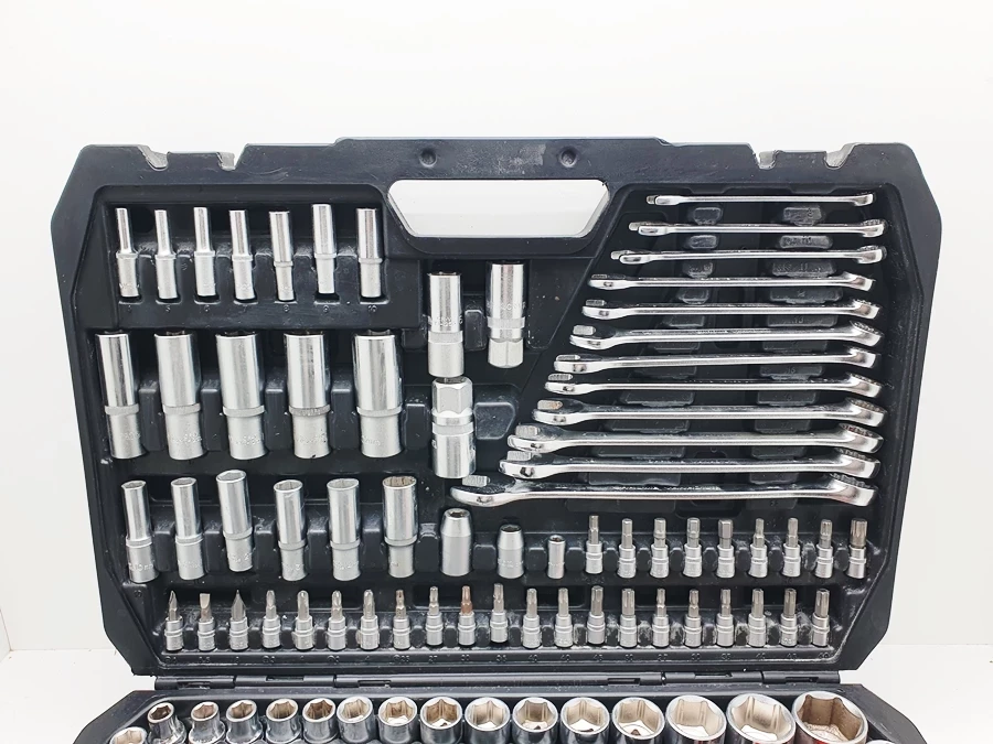 yato-216-el-zestaw-komplet-kluczy-narzedzia-grzechotki-nasadki-yt-38841-stan-11323-2