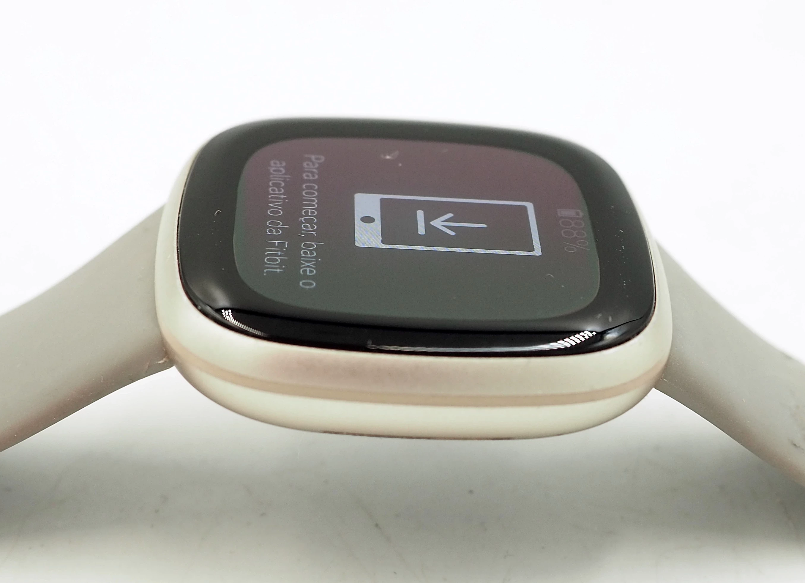 smartwatch-fitbit-google-versa-4-zloty-szary-ladowarka-rodzaj-231461-360429