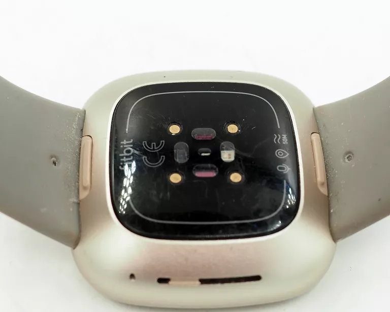 smartwatch-fitbit-google-versa-4-zloty-szary-ladowarka-marka-248811-1950855