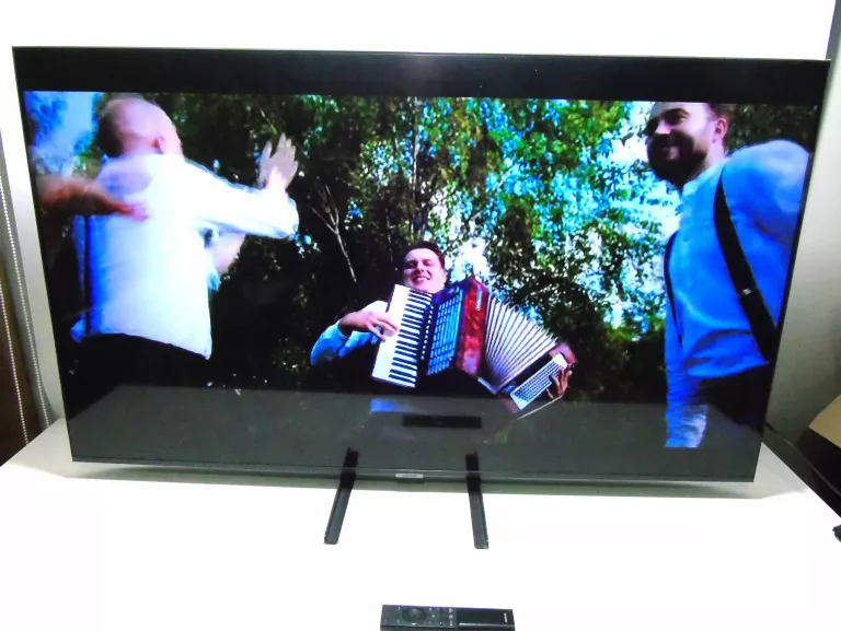 telewizor-samsung-ue50au7192u-pilot-typ-telewizora-211486-250142