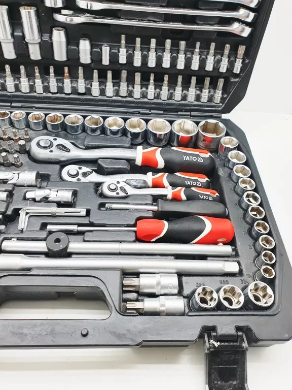 yato-216-el-zestaw-komplet-kluczy-narzedzia-grzechotki-nasadki-yt-38841-strzegomska-200-wroclaw