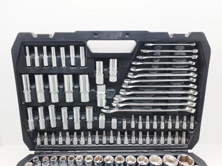 yato-216-el-zestaw-komplet-kluczy-narzedzia-grzechotki-nasadki-yt-38841-stan-11323-2