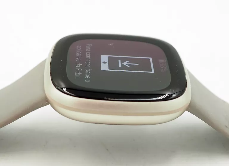 smartwatch-fitbit-google-versa-4-zloty-szary-ladowarka-rodzaj-231461-360429