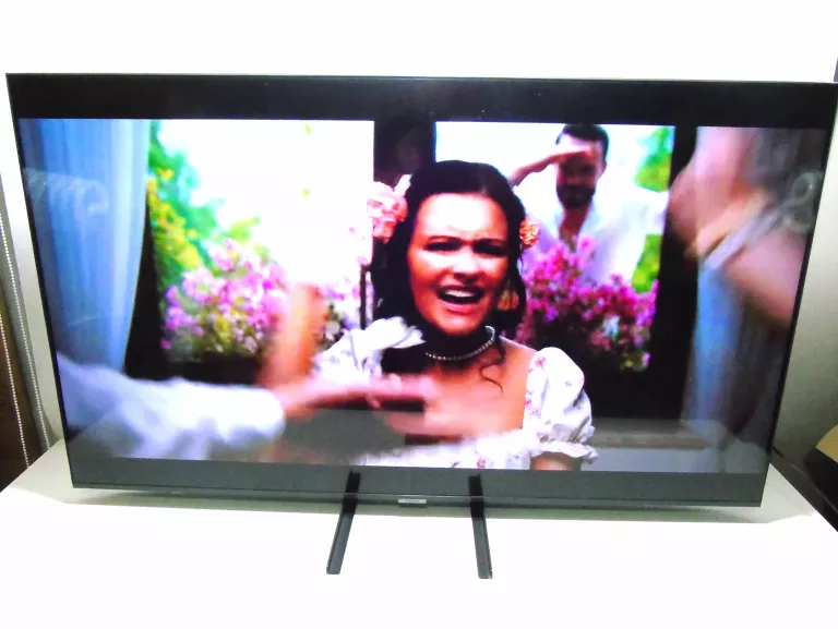 telewizor-samsung-ue50au7192u-pilot-marka-211398-249506