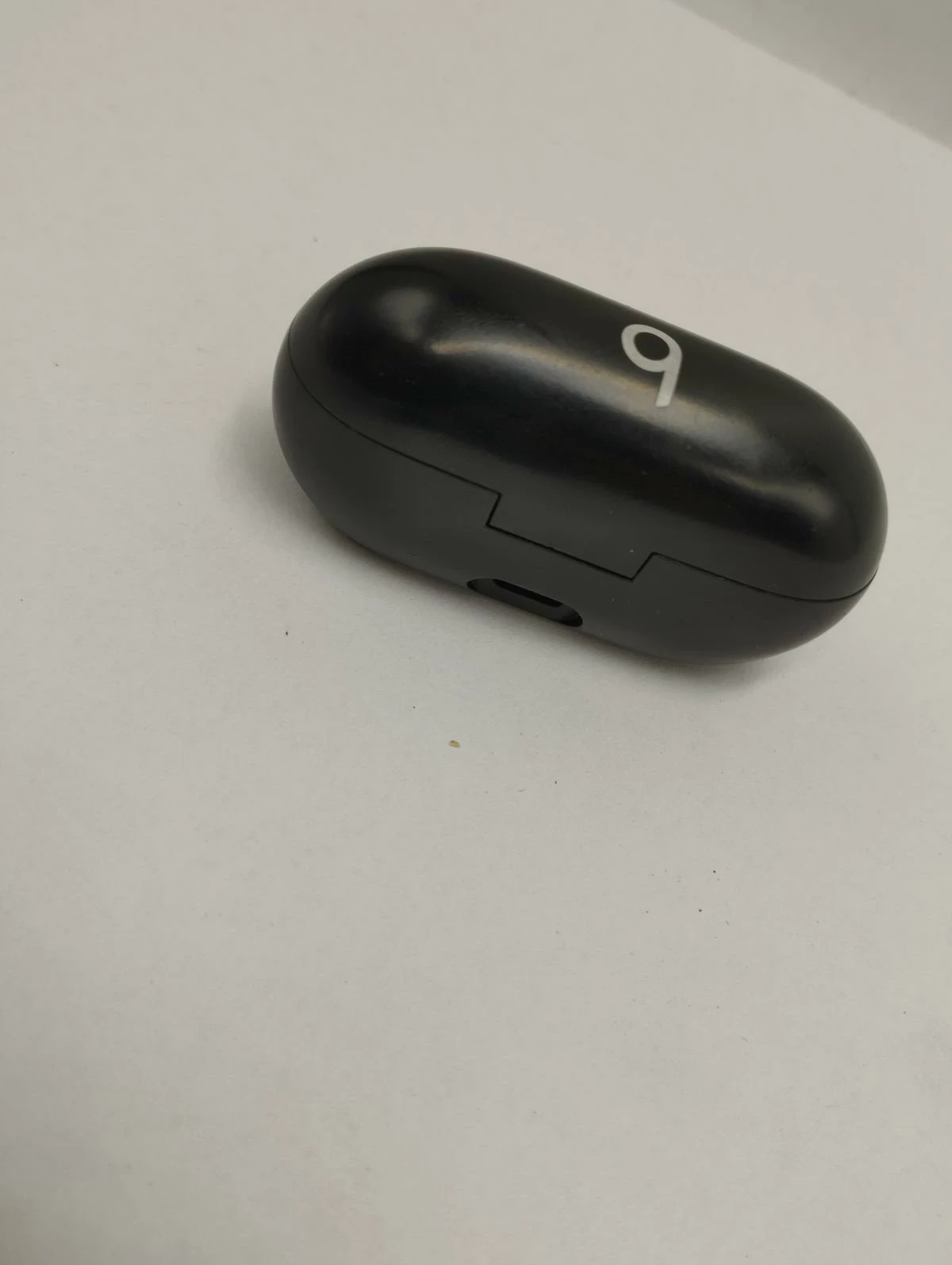 sluchawki-beats-solo-buds-czarne-kolor-dominujacy-129357-3