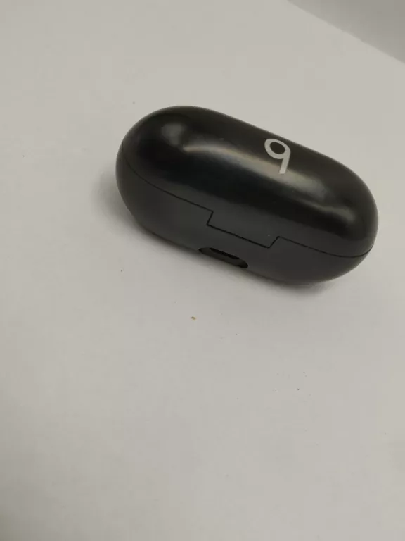 sluchawki-beats-solo-buds-czarne-kolor-dominujacy-129357-3