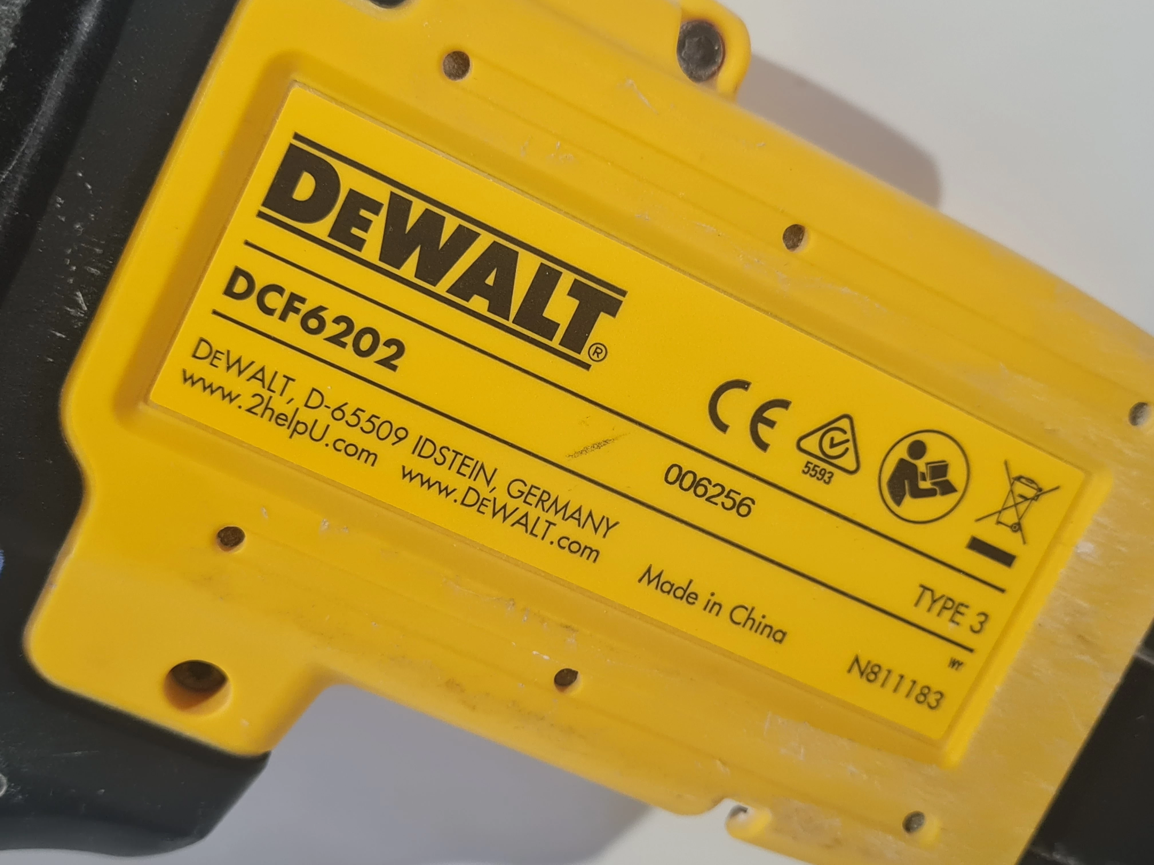 dewalt-wkretarka-do-plyt-g-k-dcf620-18v-magazynek-dcf6202-zestaw-z-aku-ean-gtin-5035048548134