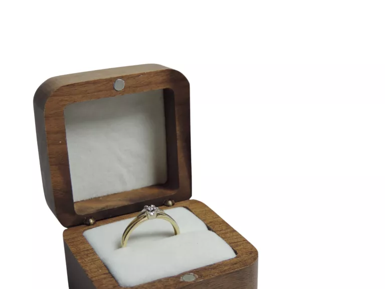 piekny-zloty-pierscionek-z-certyfikatem-585-247g-pomorska-3d-wejherowo-harbor