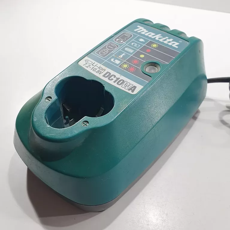 ŁADOWARKA DO AKUMULATORÓW MAKITA DC10WA