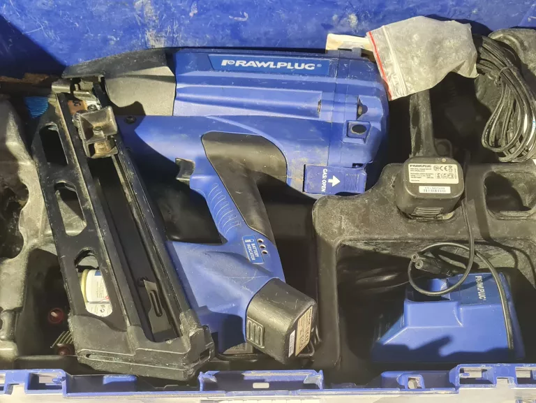 GWOŹDZIARKA GAZOWA RAWLPLUG R-WW90II ZESTAW Z KUFREM